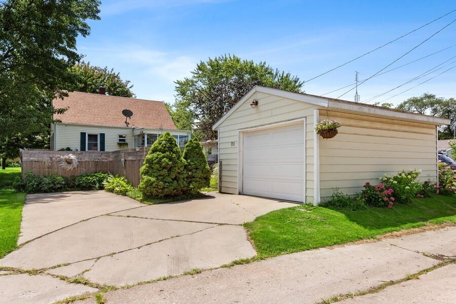 711 Botham Avenue, St. Joseph