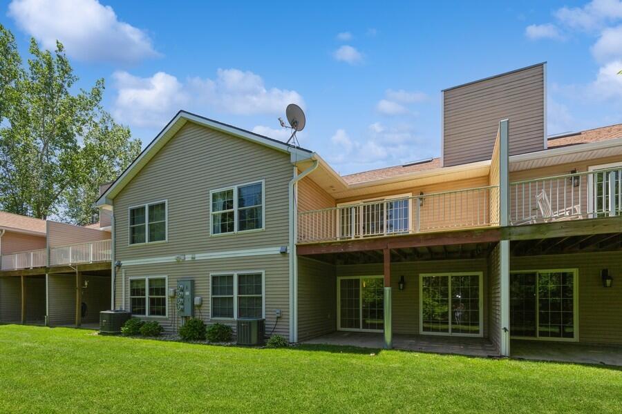 5553 Ivy Path