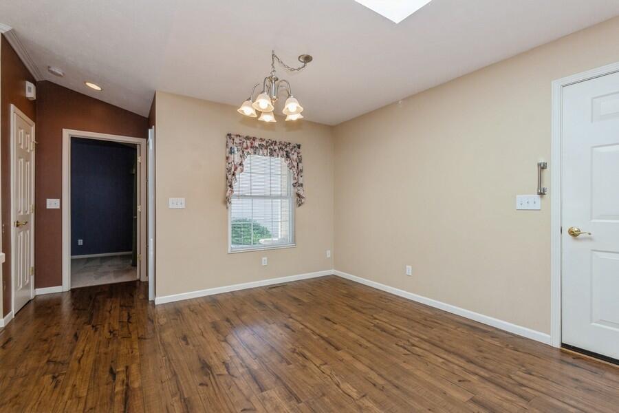 5553 Ivy Path