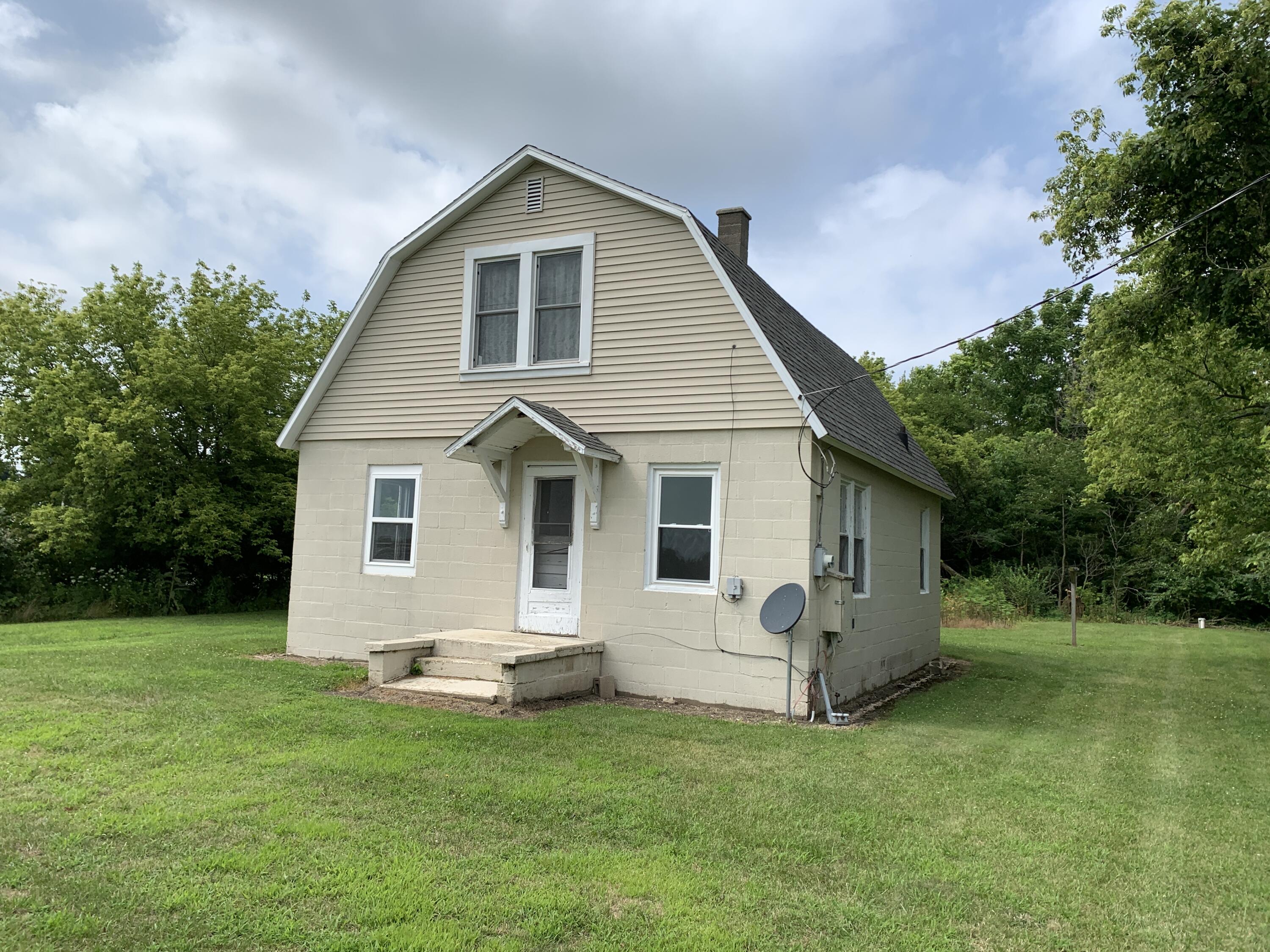 2951 Naomi Road