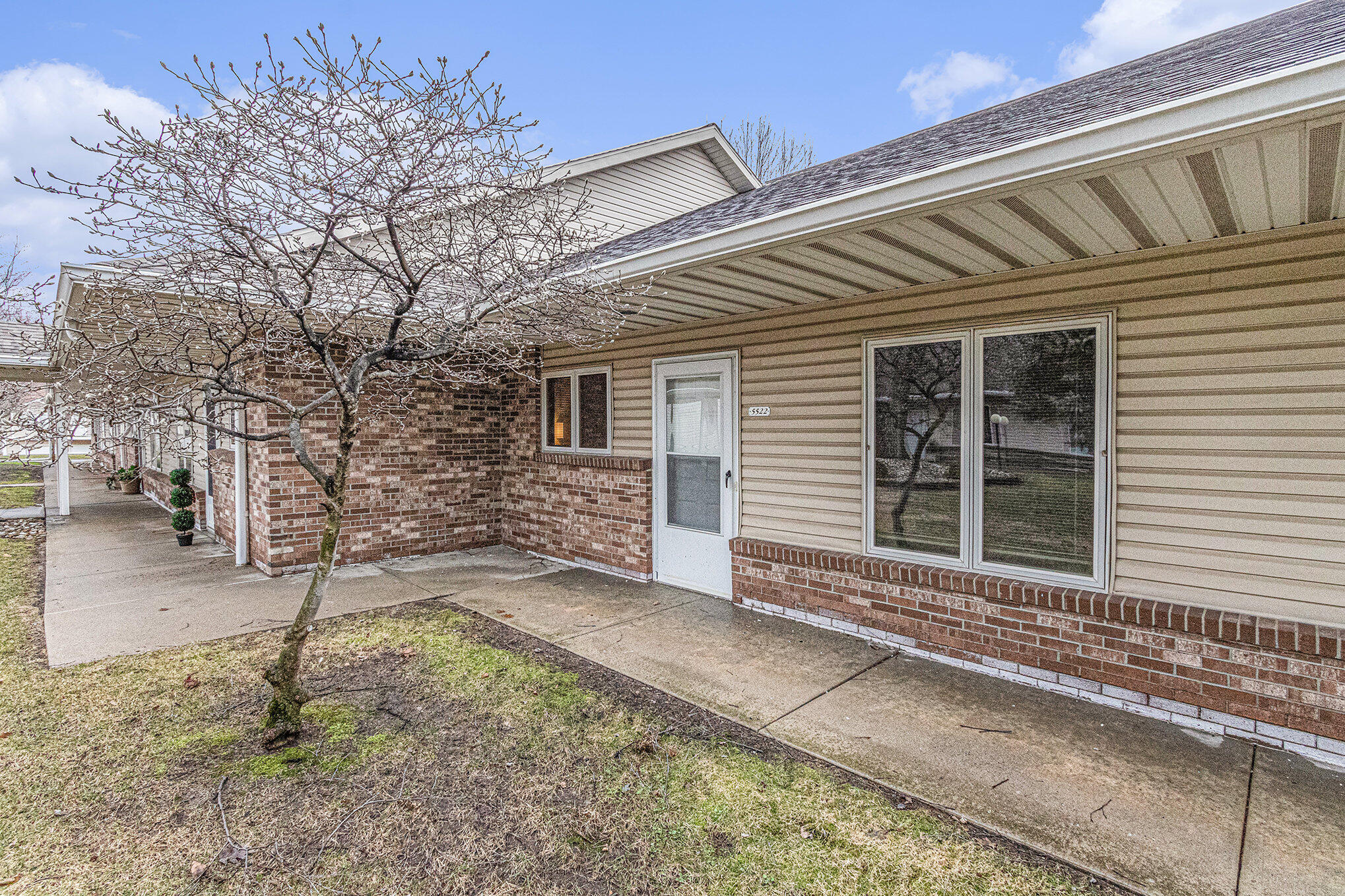 5522 Ivy Drive