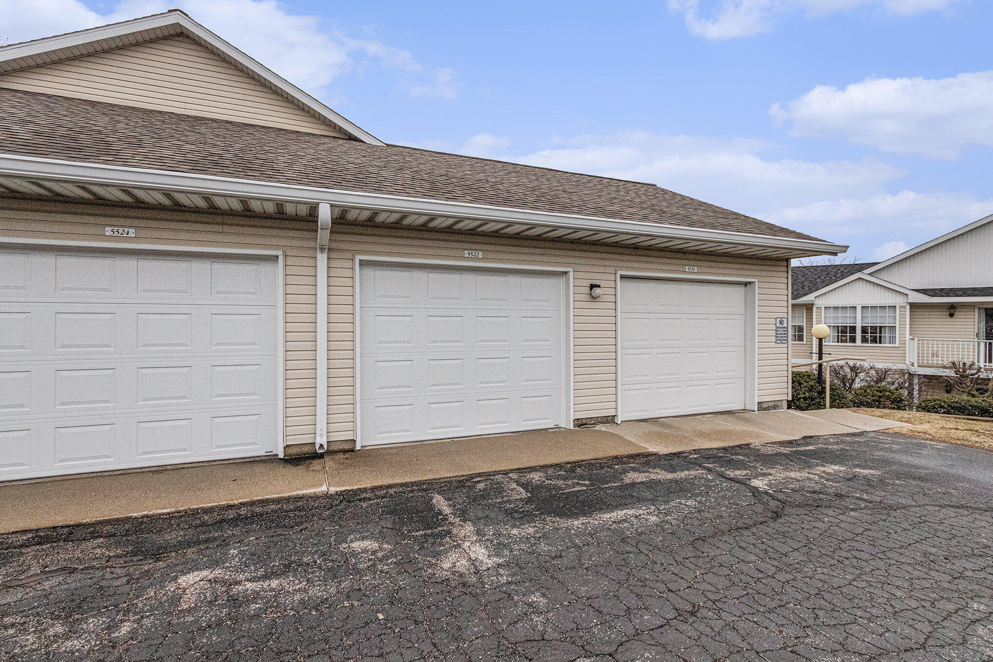 5522 Ivy Drive