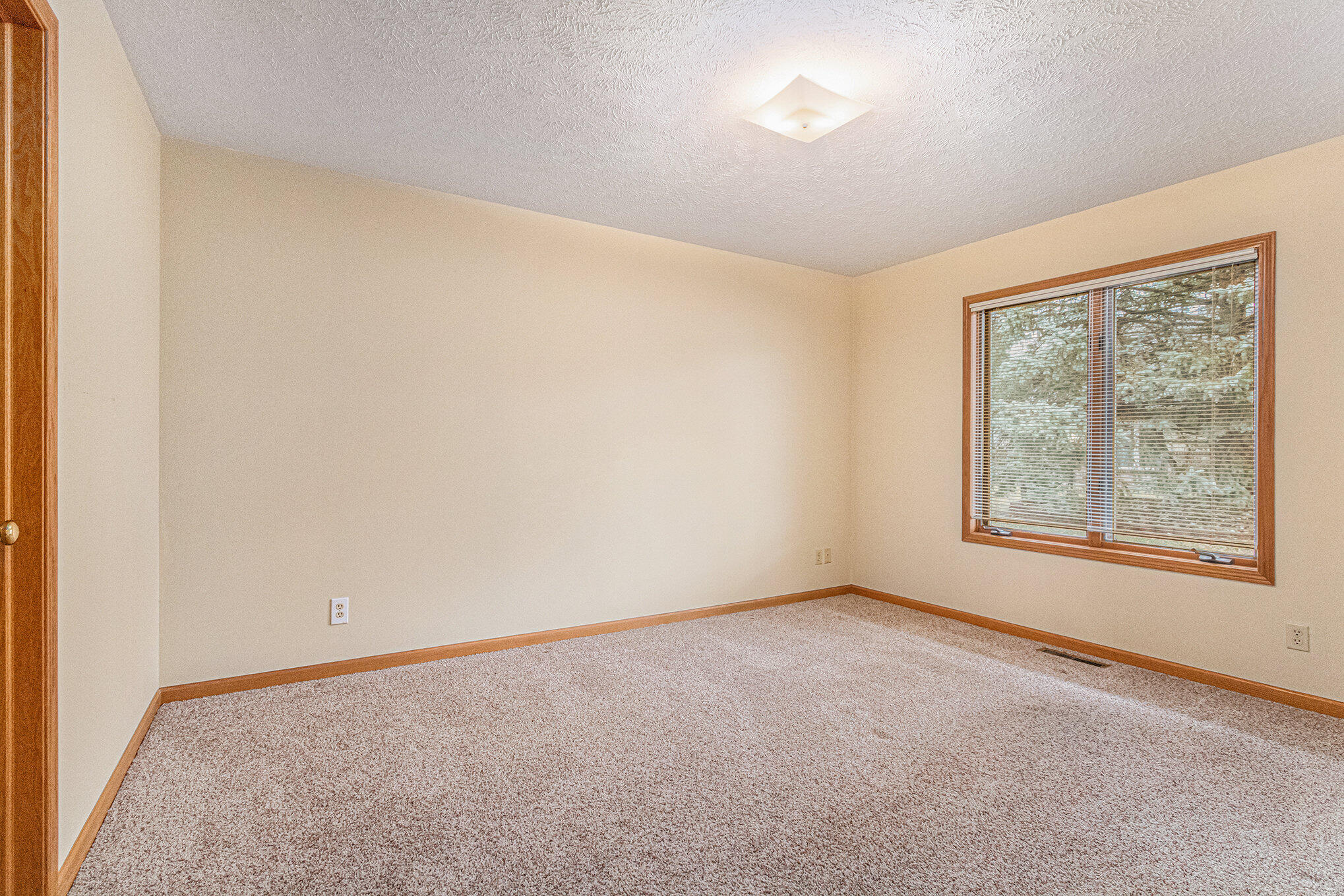 5522 Ivy Drive