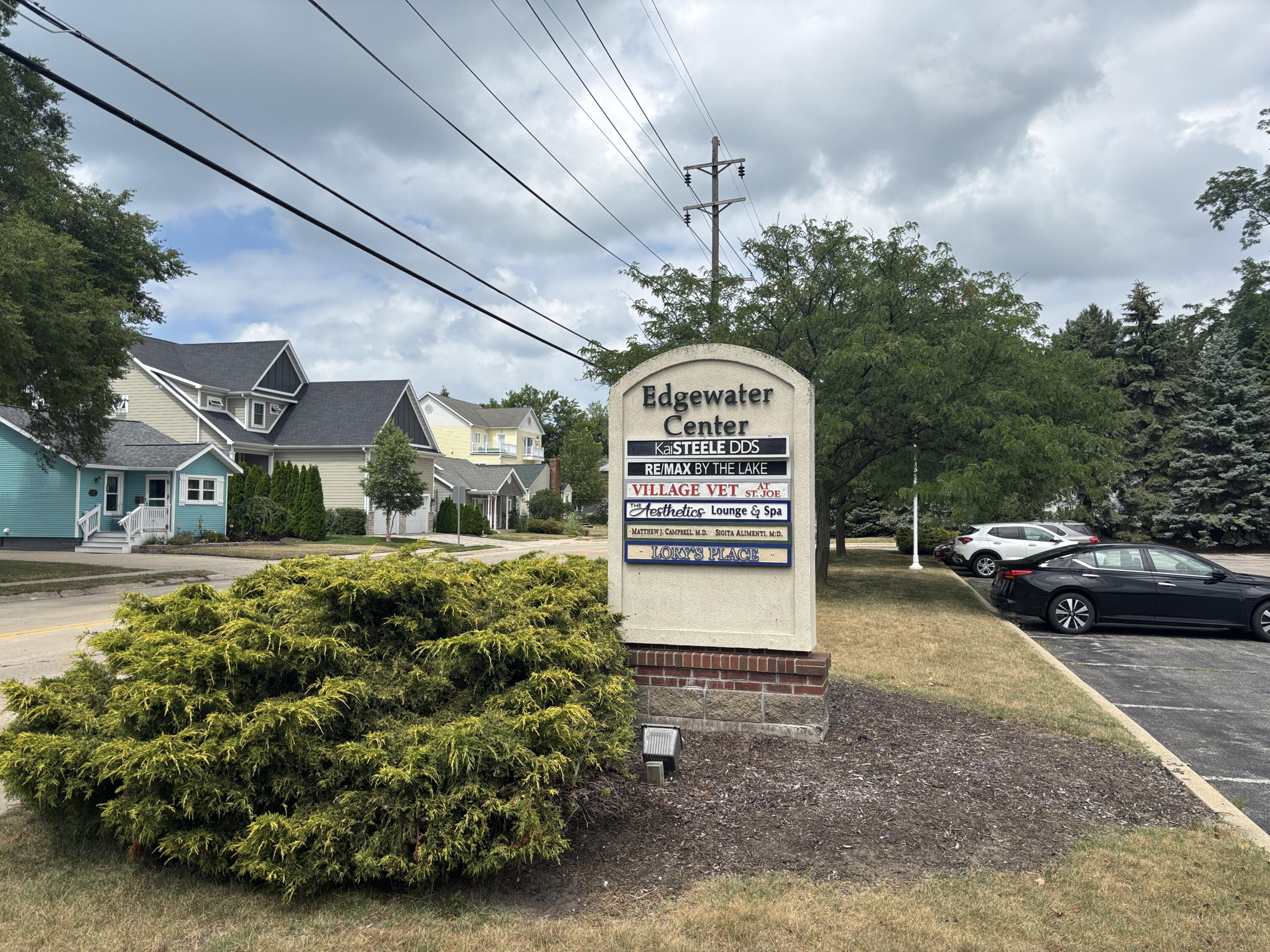 435 Upton Drive, 5, St. Joseph Unit: 5