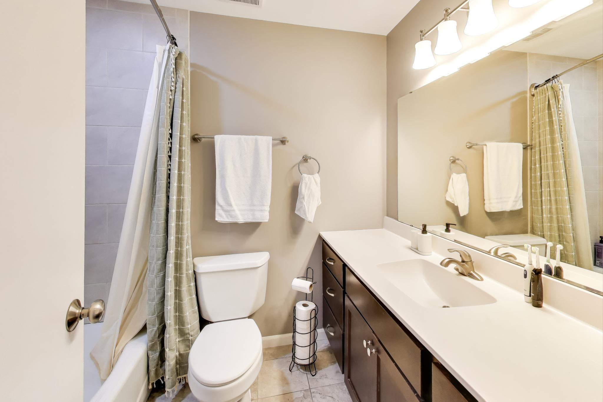 1405 Manley Court, St. Joseph