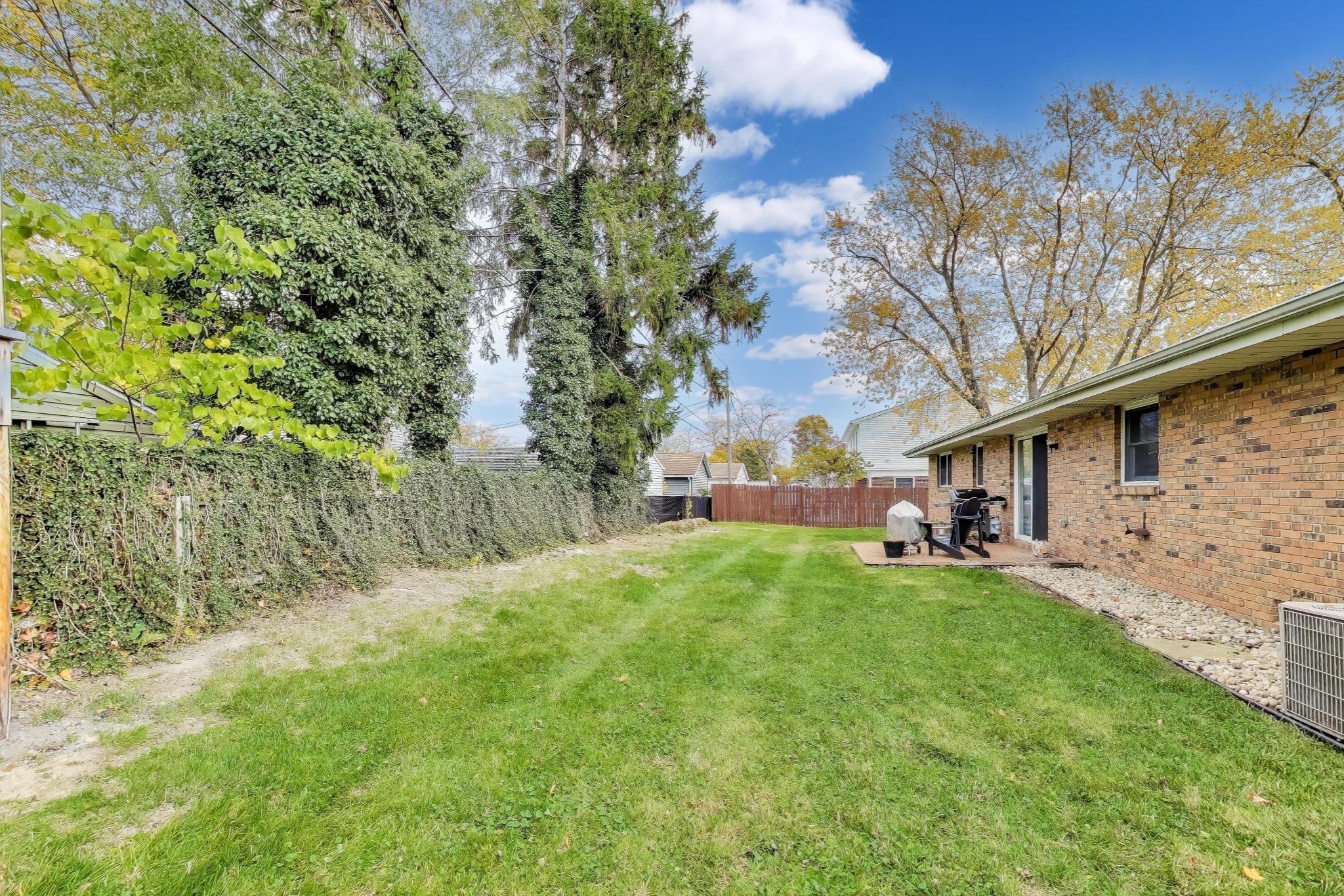 1405 Manley Court, St. Joseph