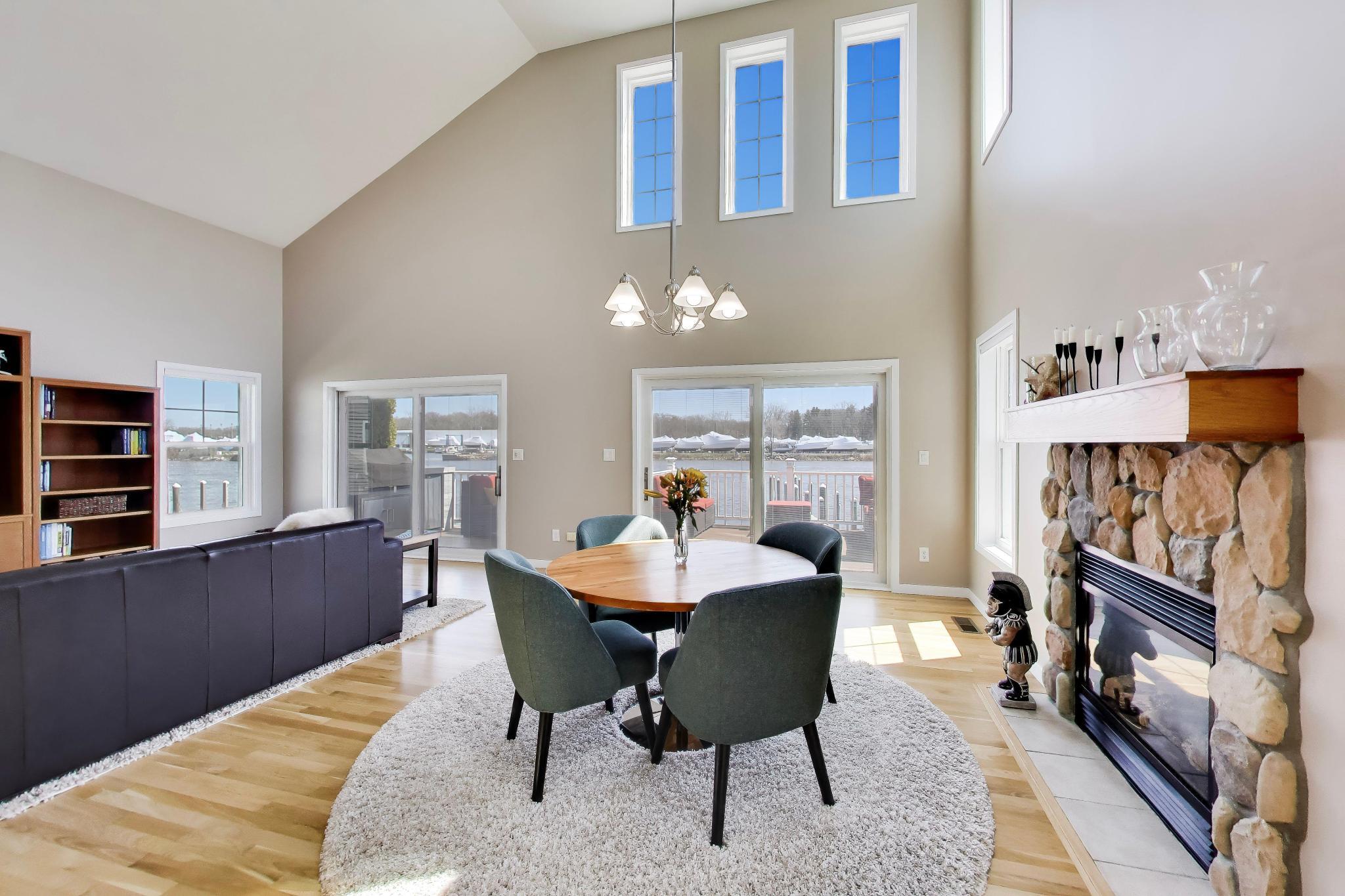 425 Island Pointe Drive, St. Joseph