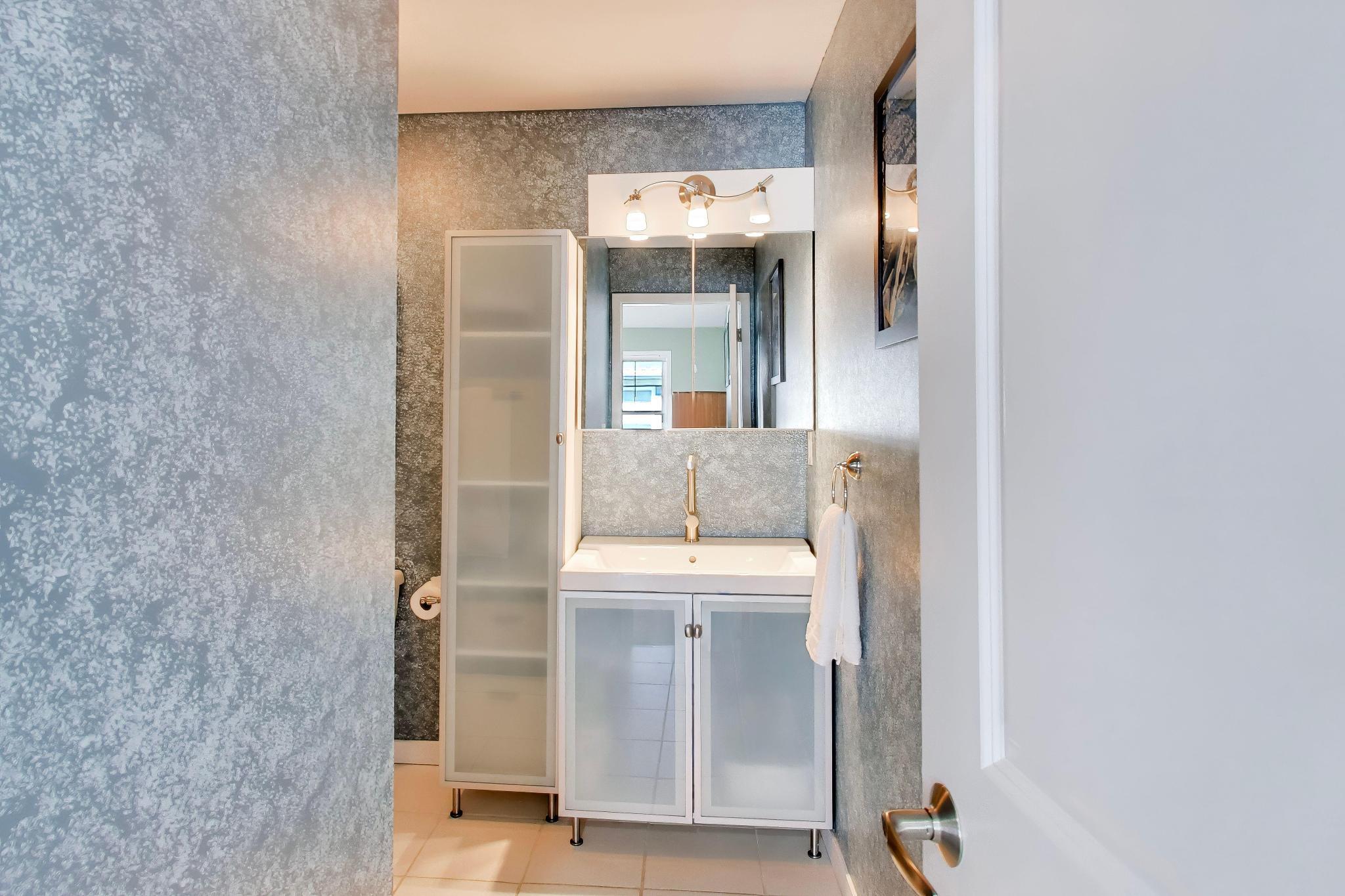 425 Island Pointe Drive, St. Joseph