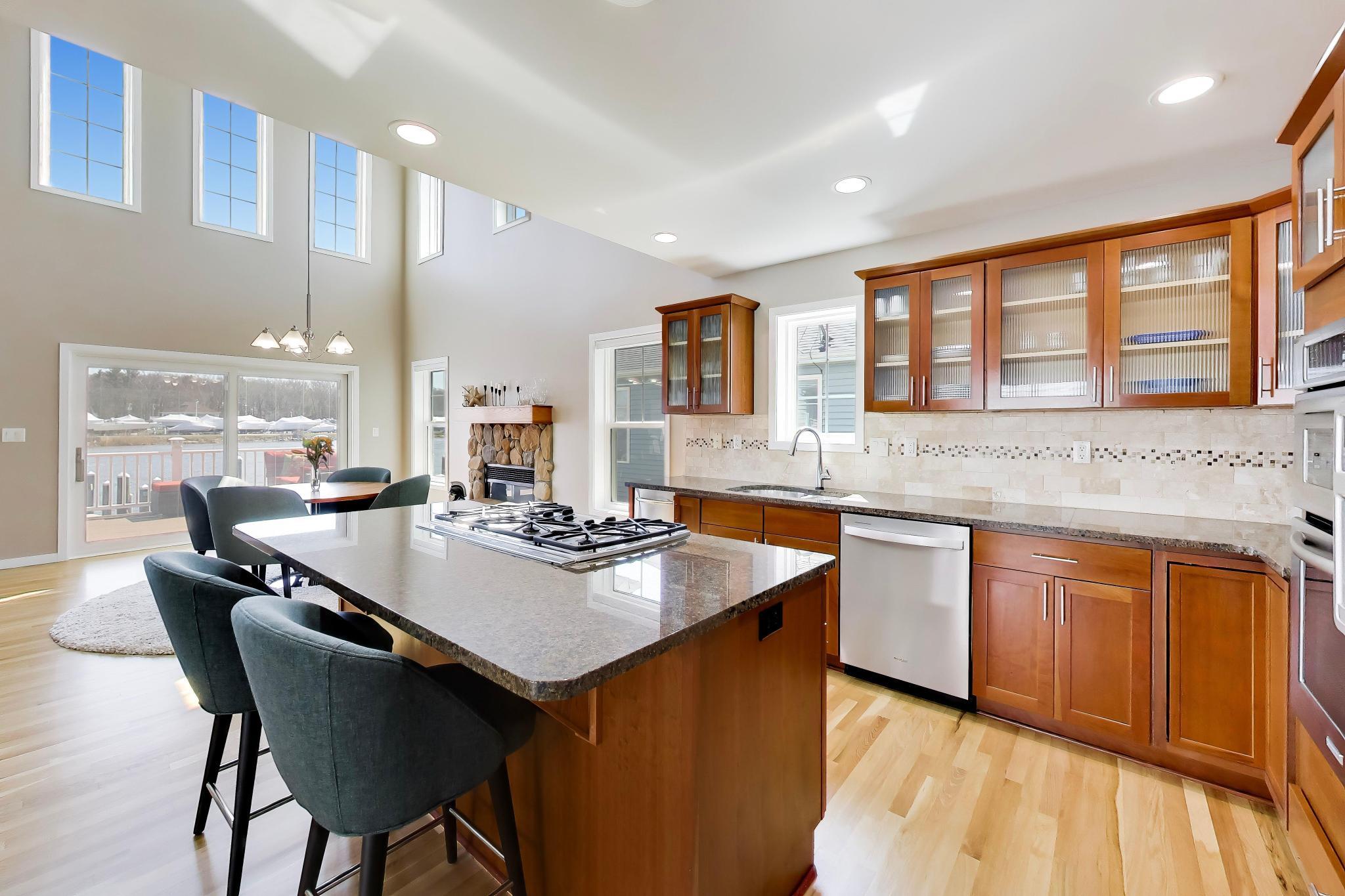 425 Island Pointe Drive, St. Joseph