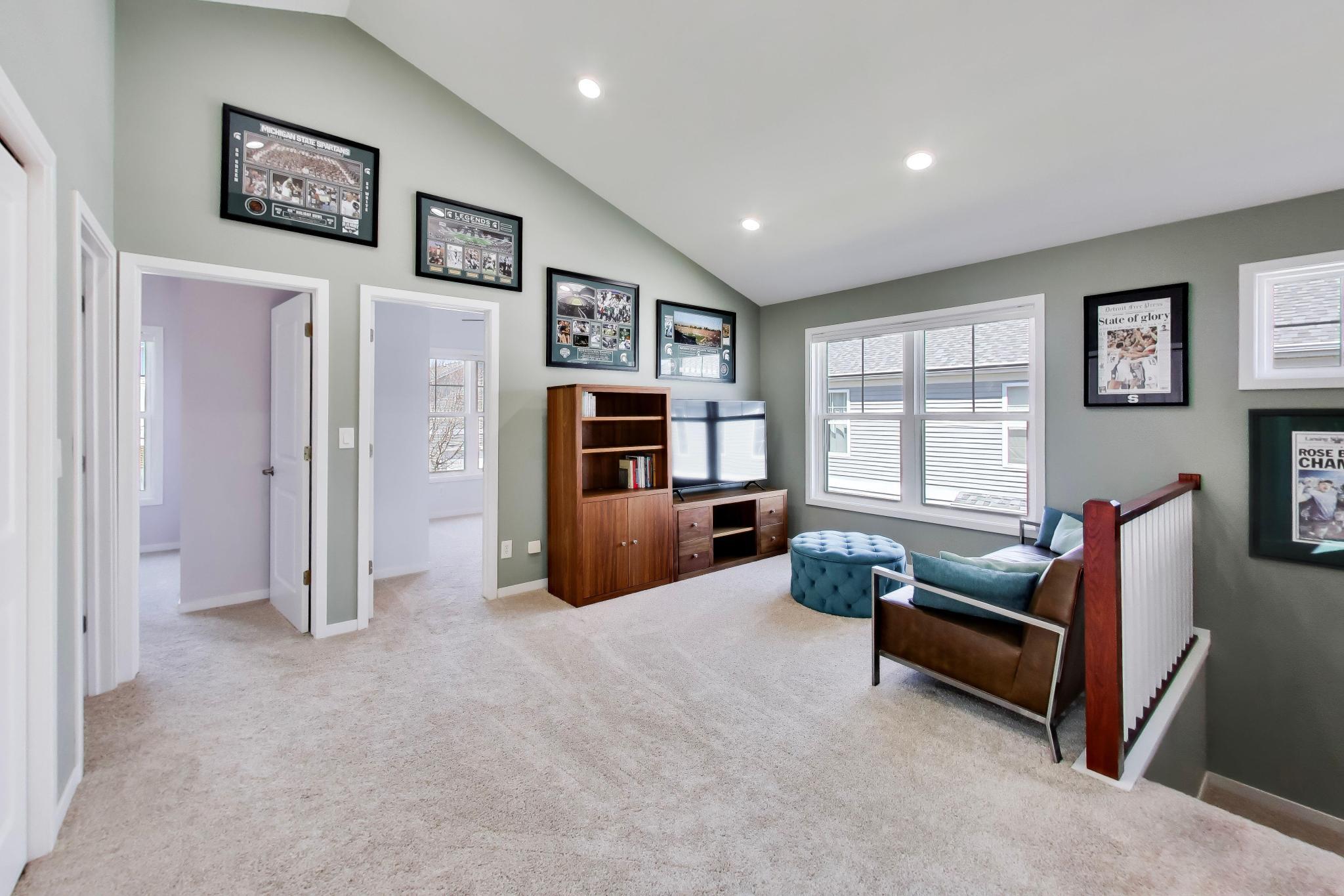 425 Island Pointe Drive, St. Joseph