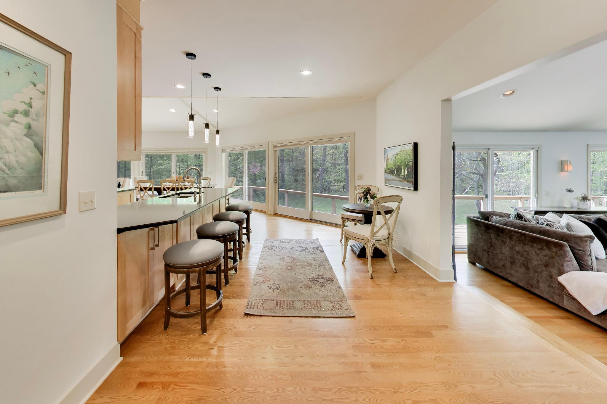 5499 Topanga Drive