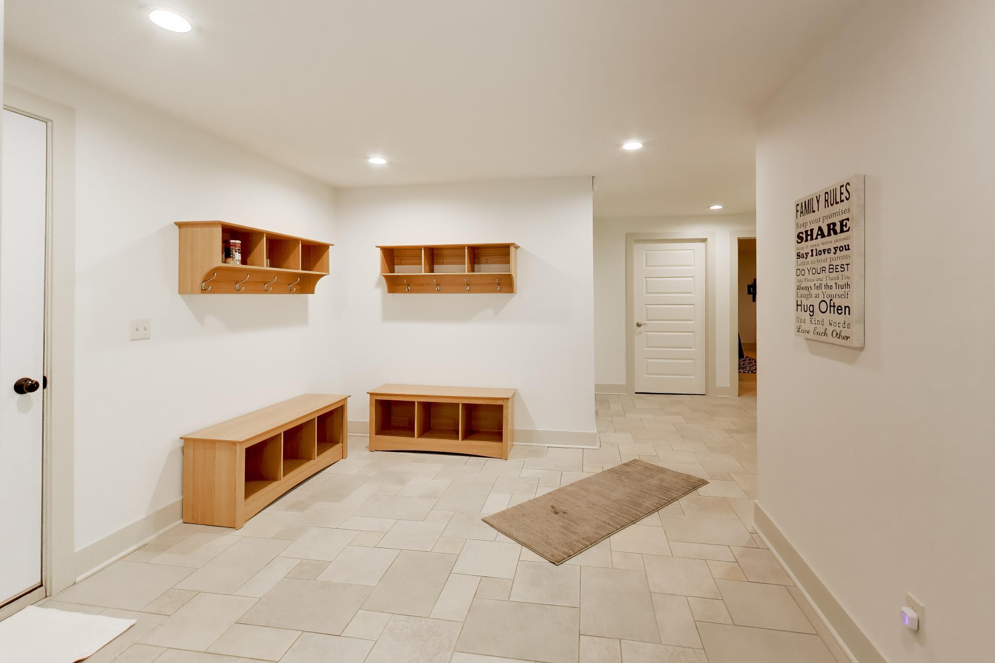 5499 Topanga Drive