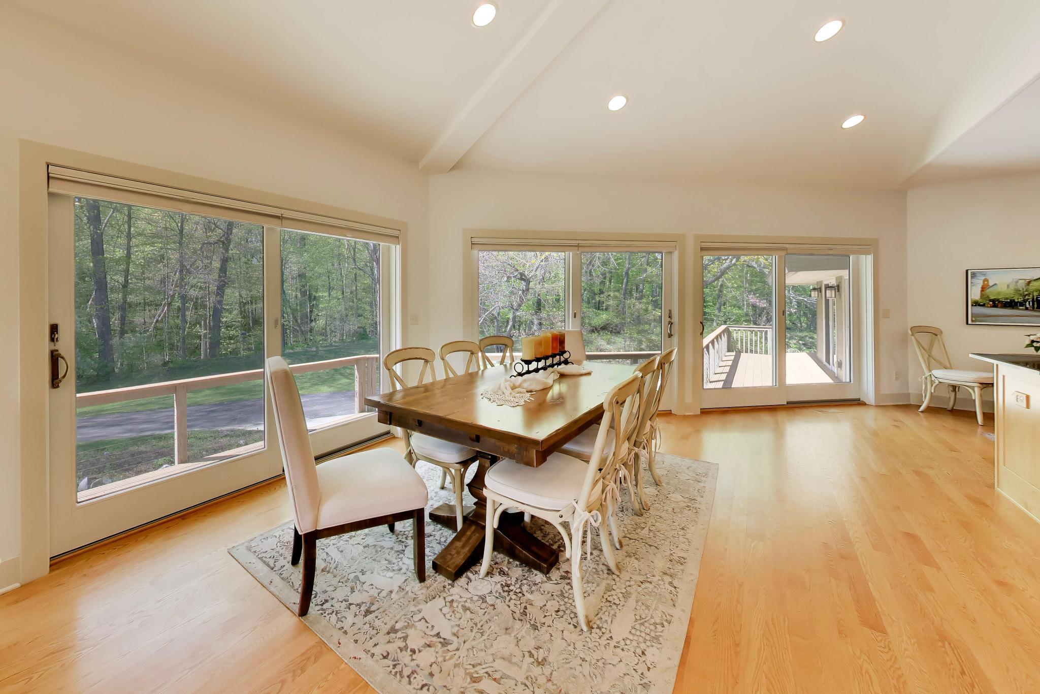 5499 Topanga Drive