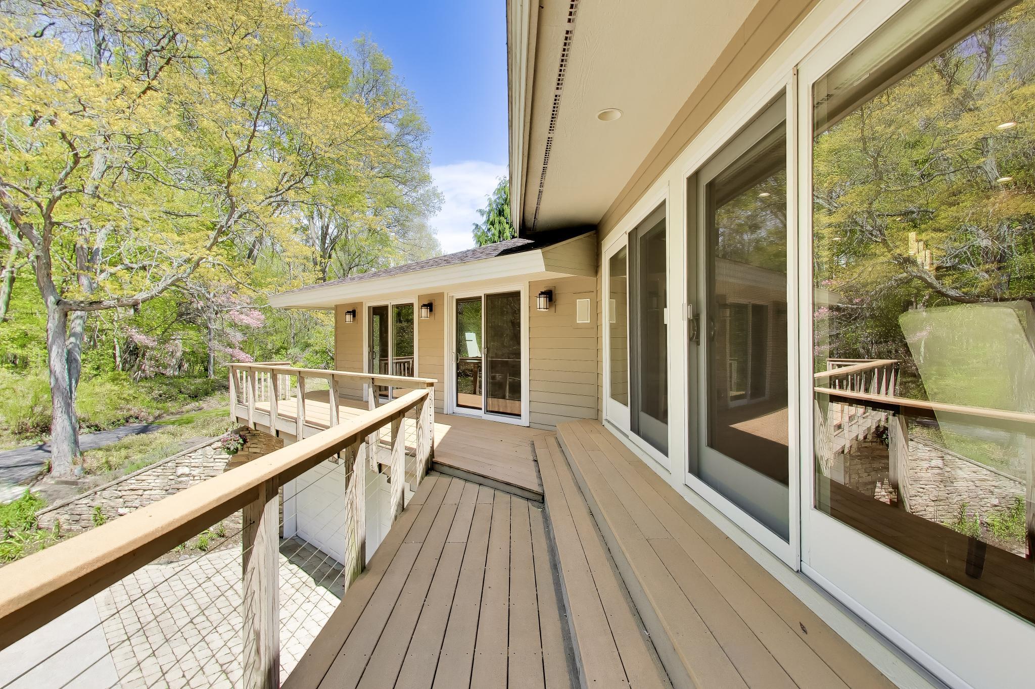 5499 Topanga Drive