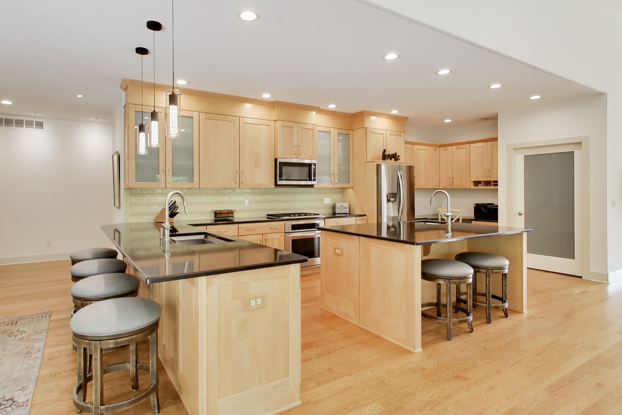 5499 Topanga Drive