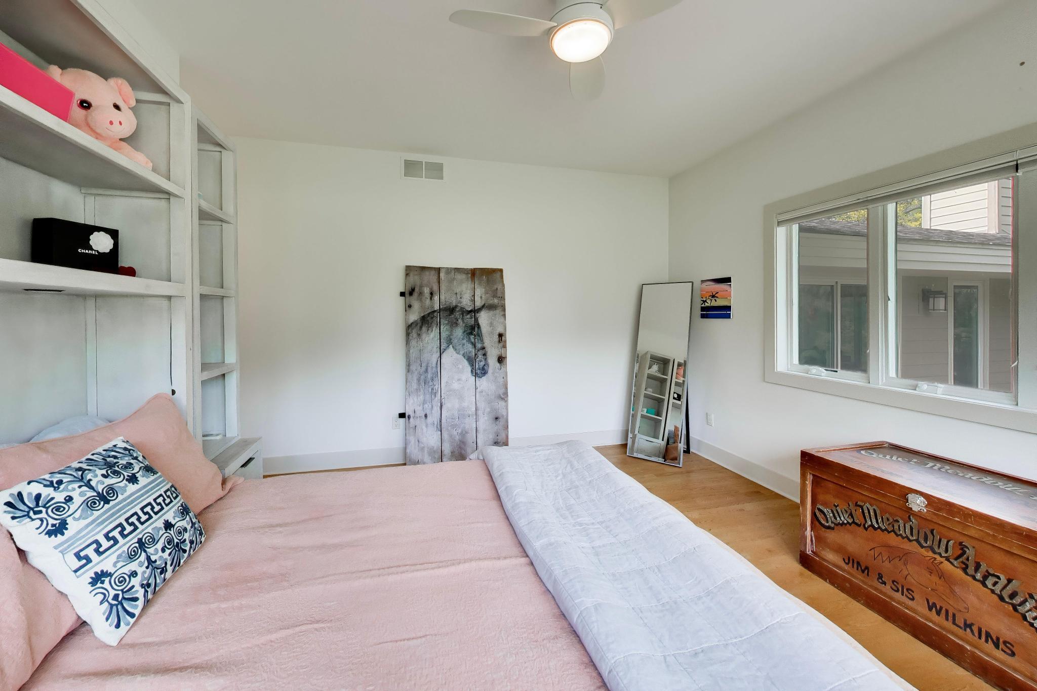 5499 Topanga Drive