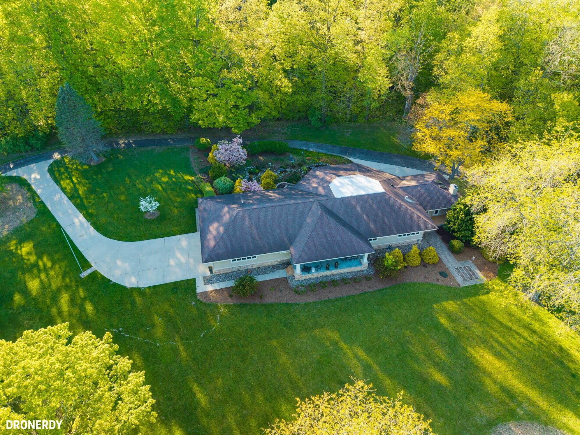 5499 Topanga Drive