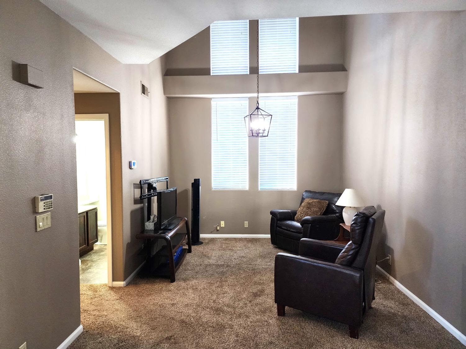 4609 WINTER OAK Way