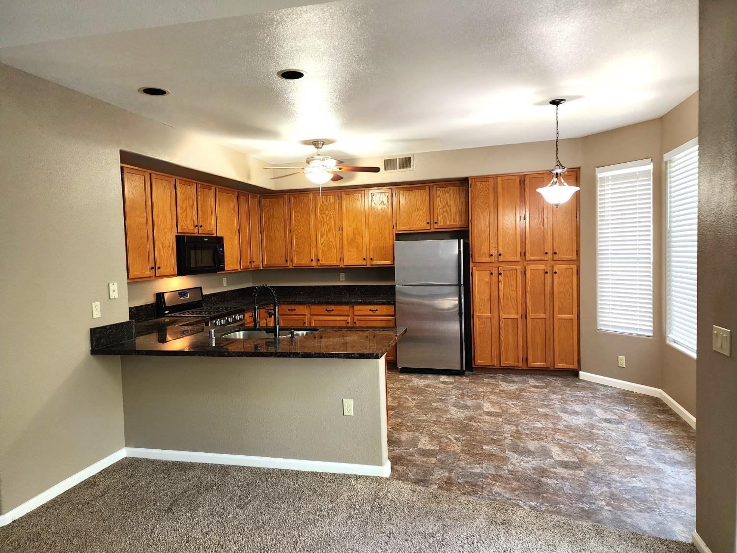 4609 WINTER OAK Way