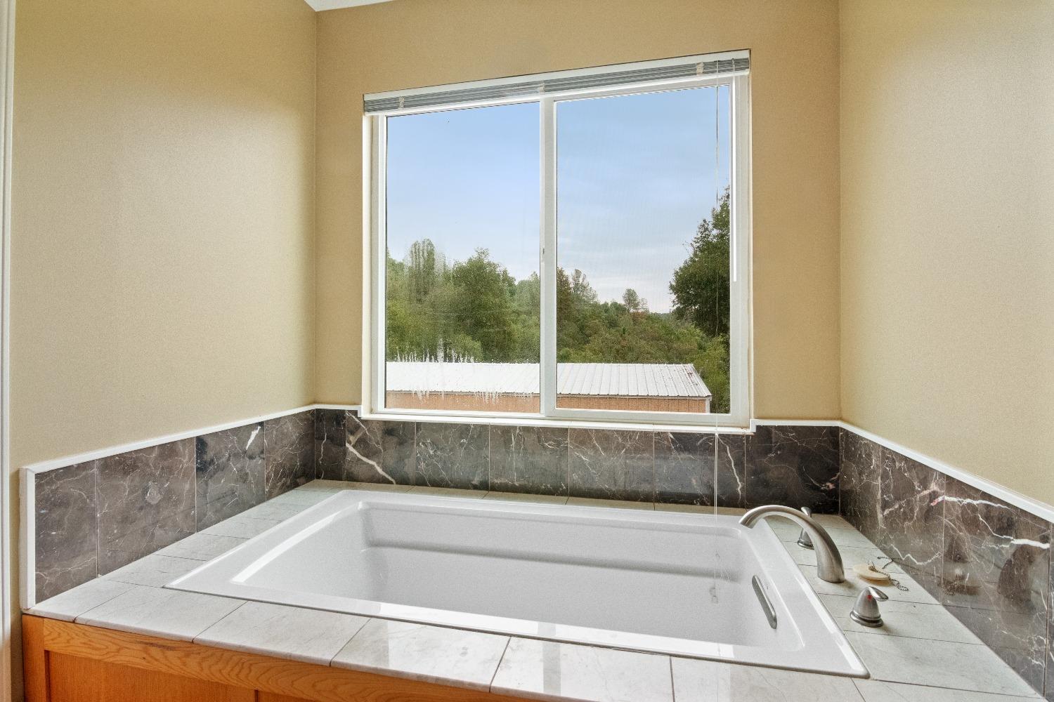 2870 Sand Ridge Rd Rd