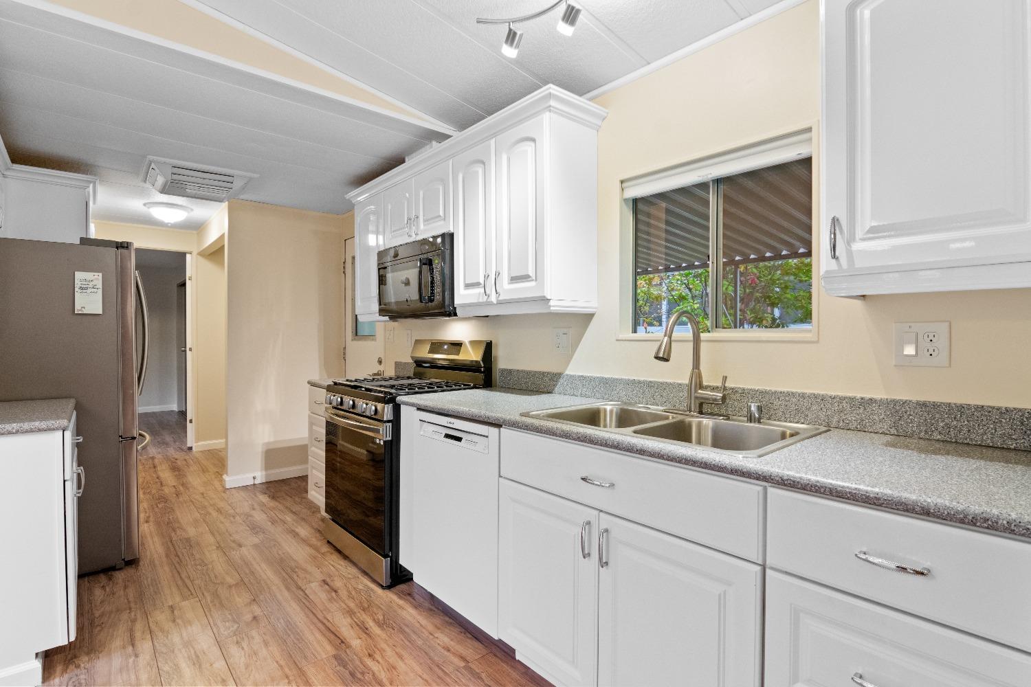 9461 State Highway 193 11