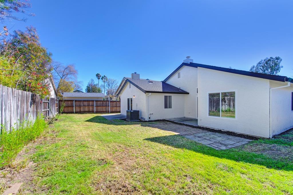 7742 Brown Otter Drive