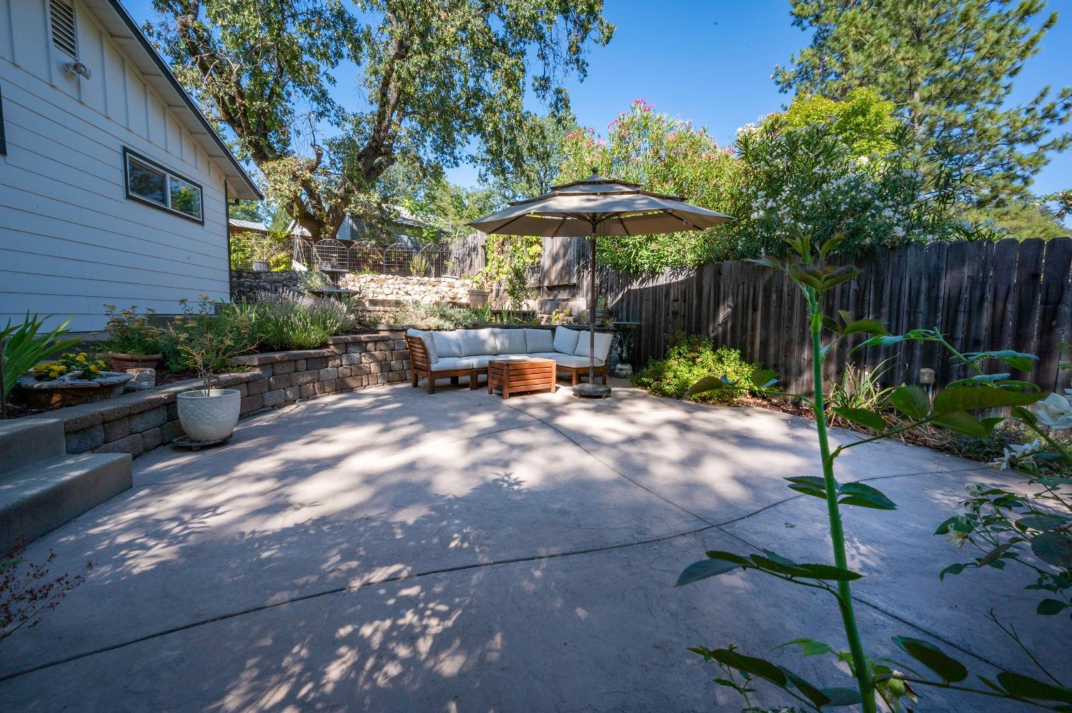 2683 EDGEWOOD Drive