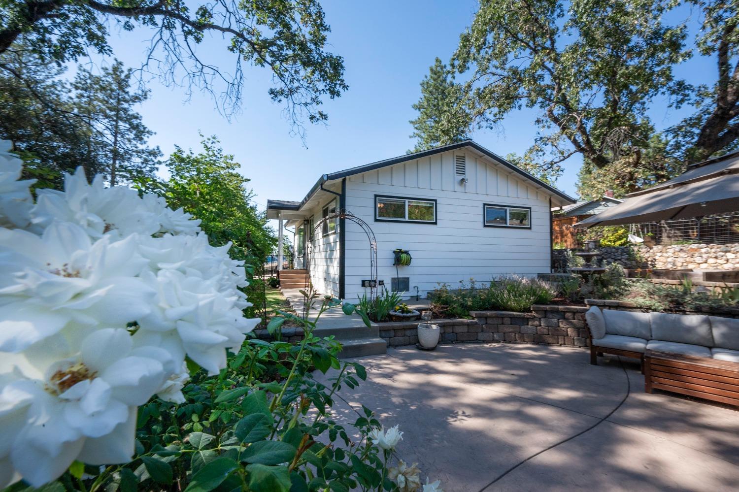 2683 EDGEWOOD Drive