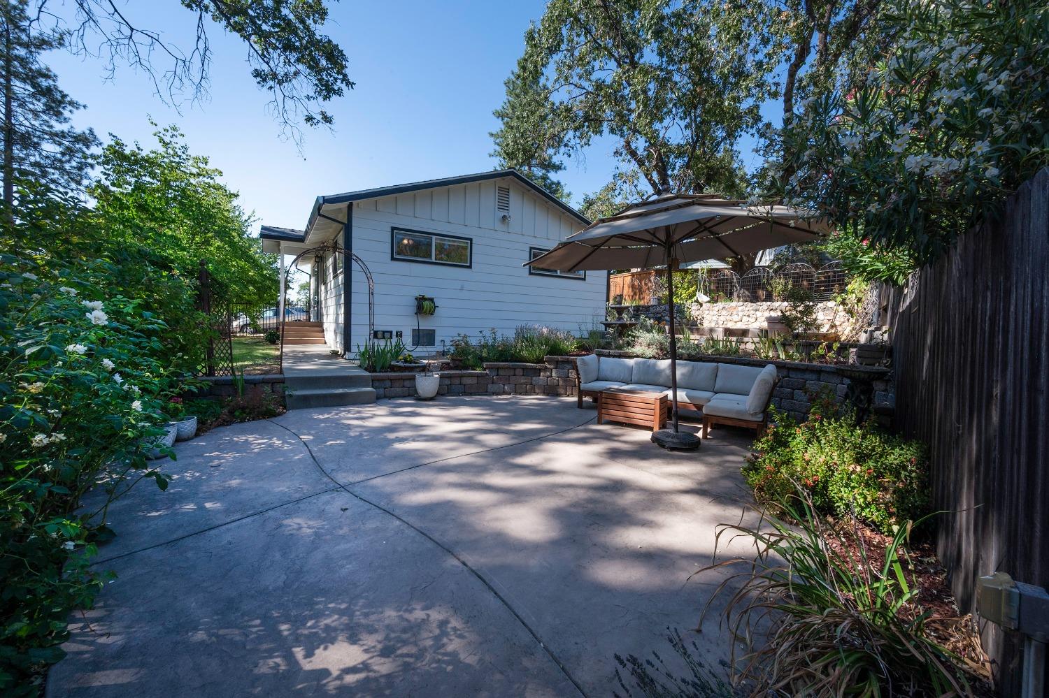 2683 EDGEWOOD Drive