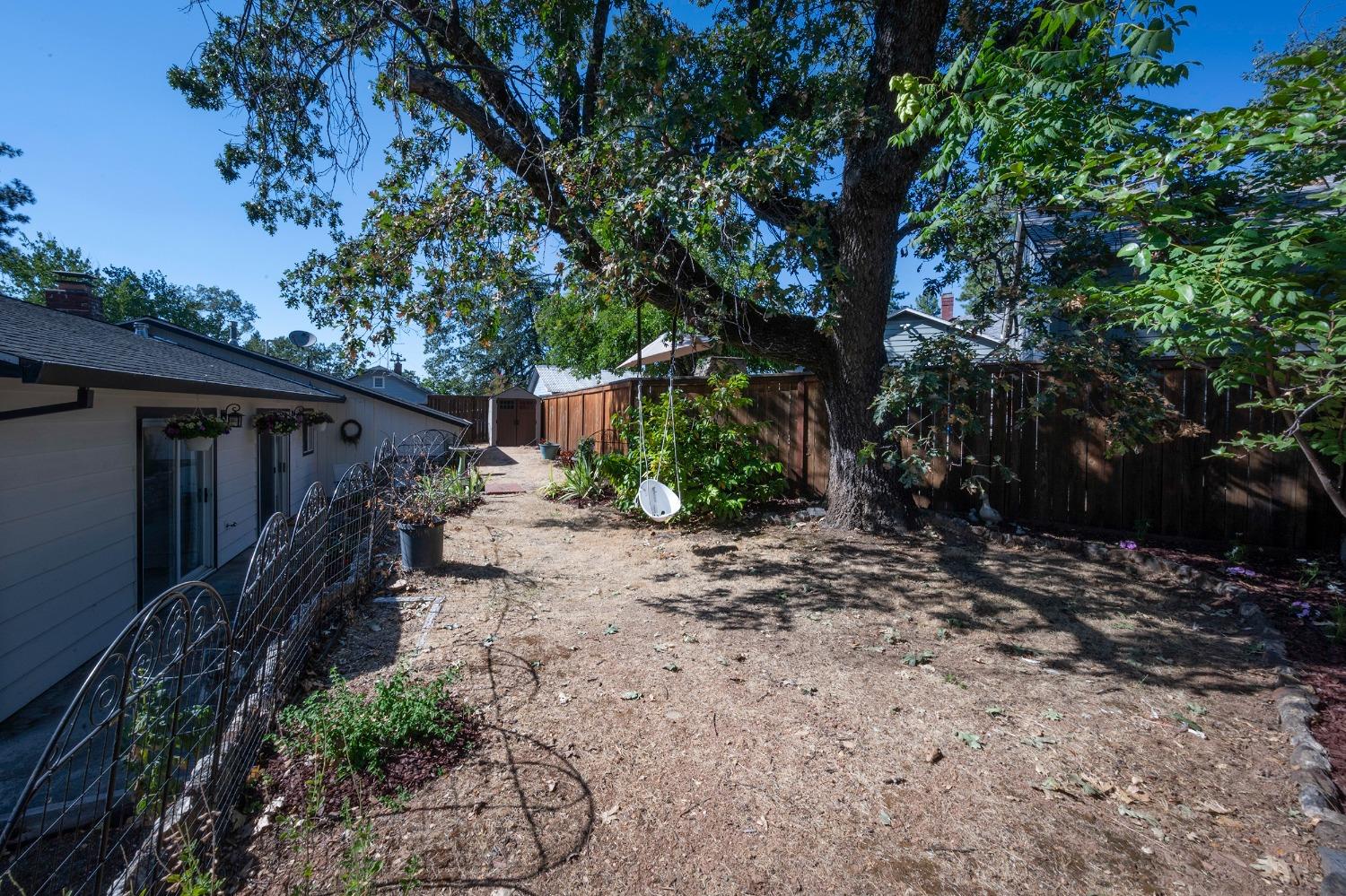 2683 EDGEWOOD Drive