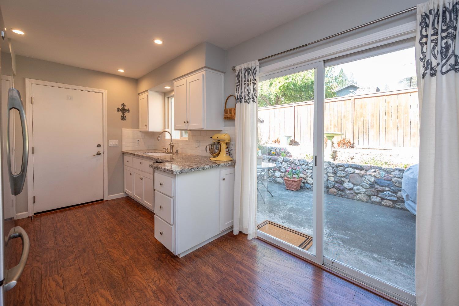 2683 EDGEWOOD Drive