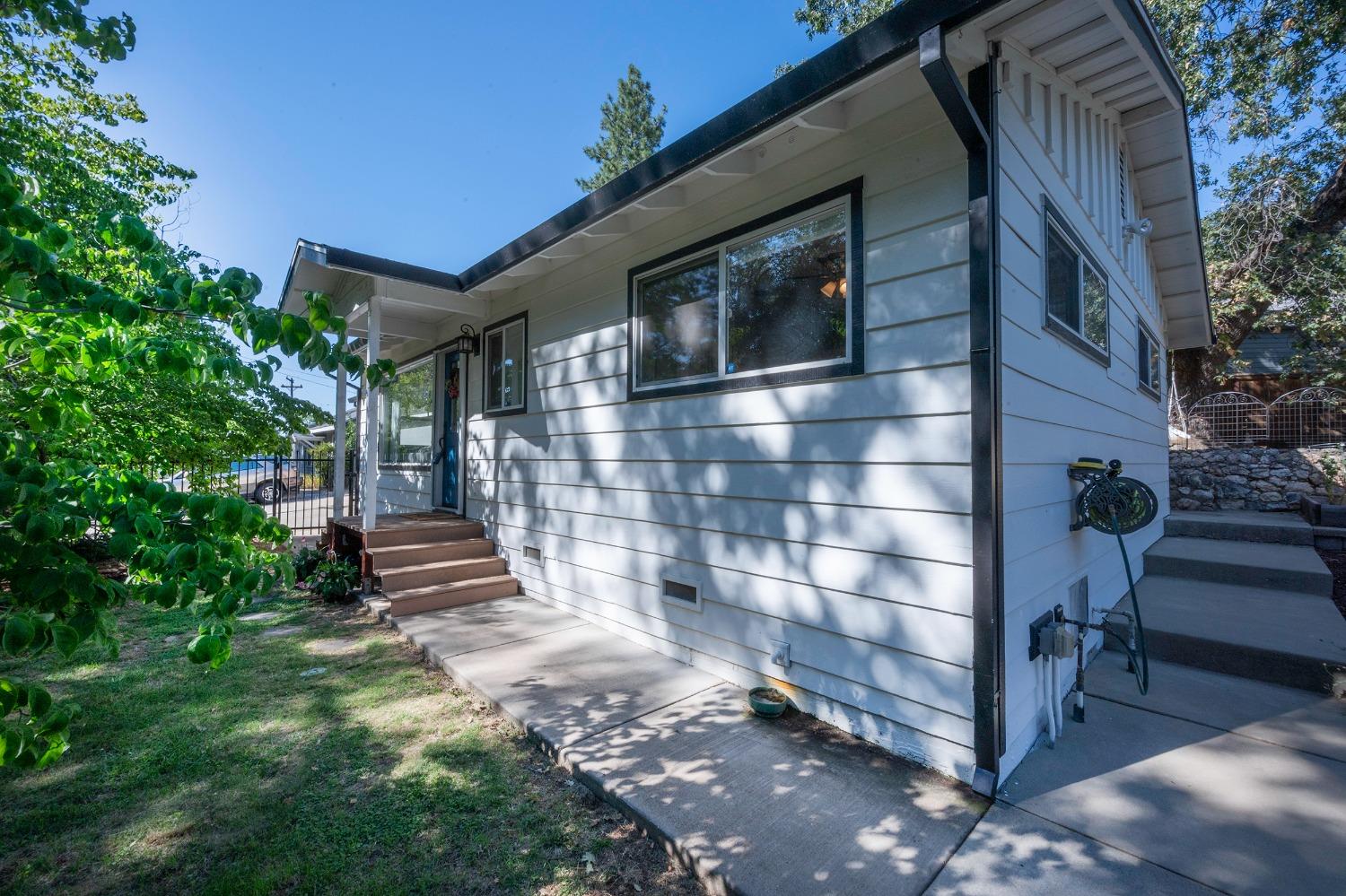 2683 EDGEWOOD Drive