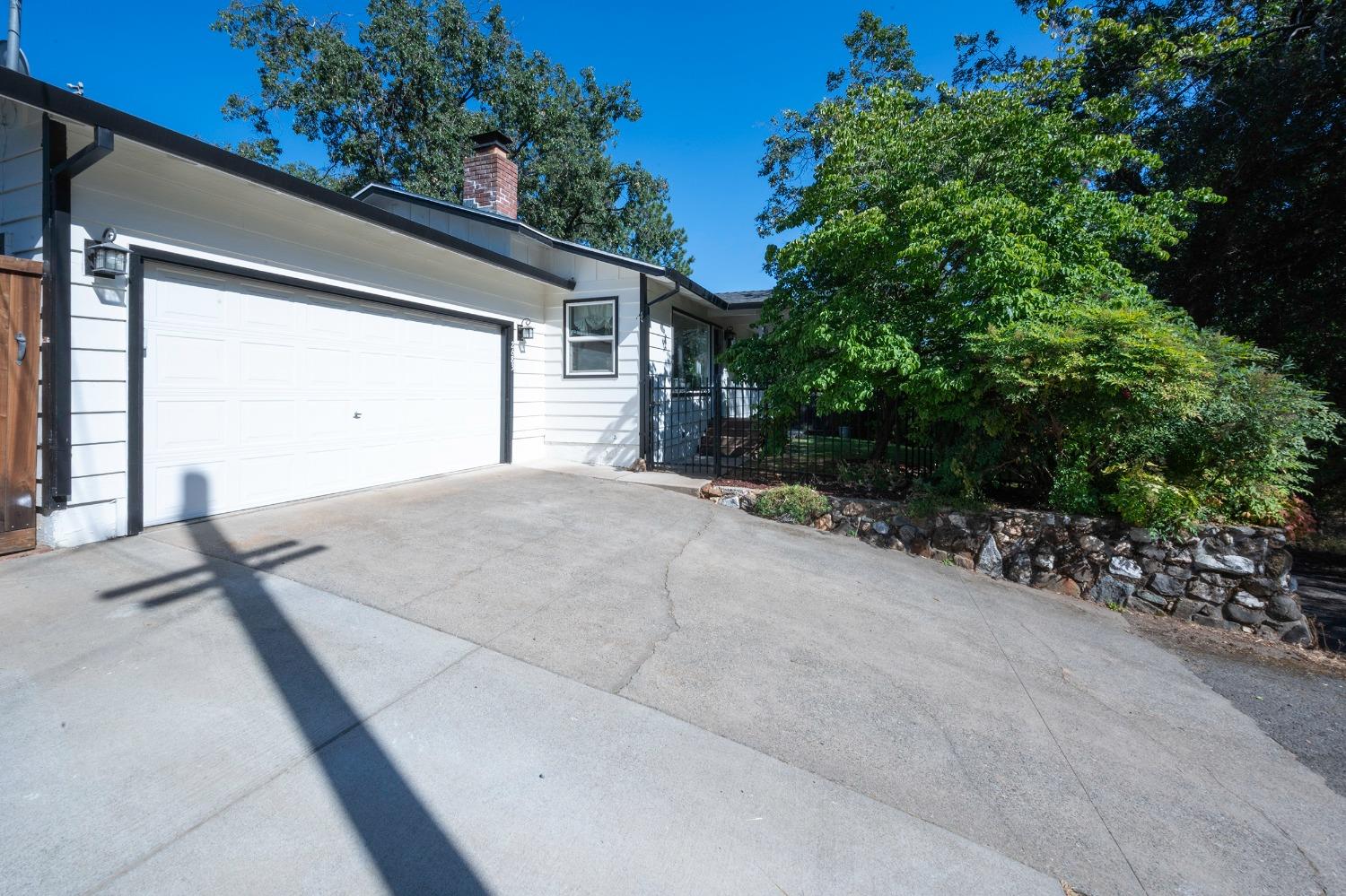 2683 EDGEWOOD Drive