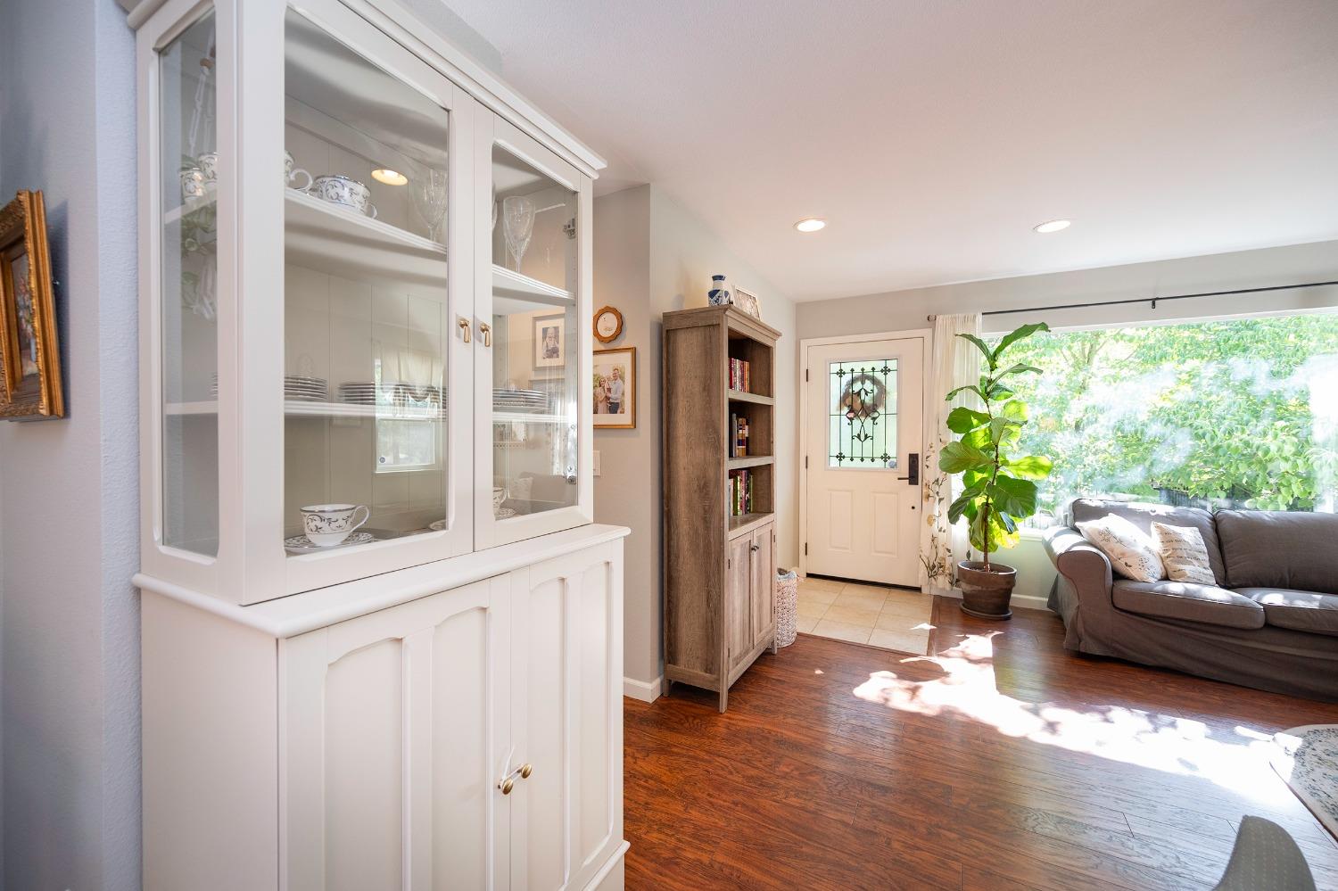 2683 EDGEWOOD Drive
