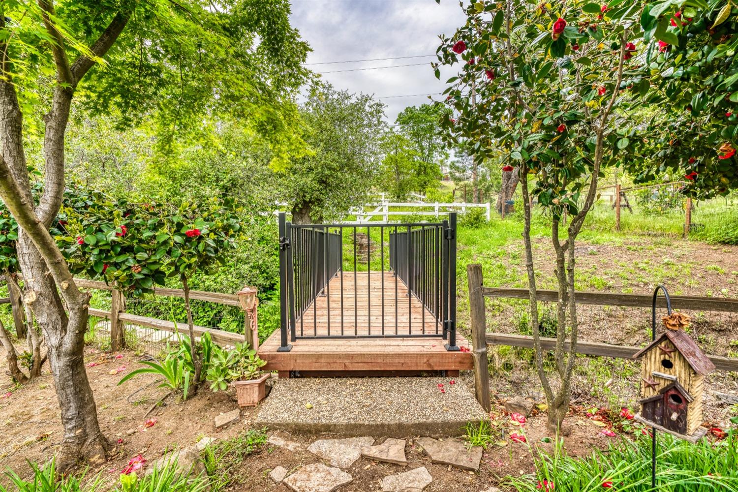 2653 KNOLLWOOD Drive