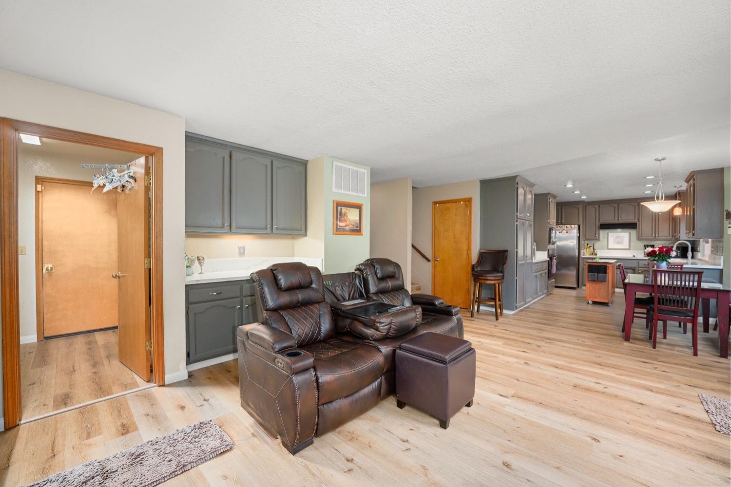 2653 KNOLLWOOD Drive