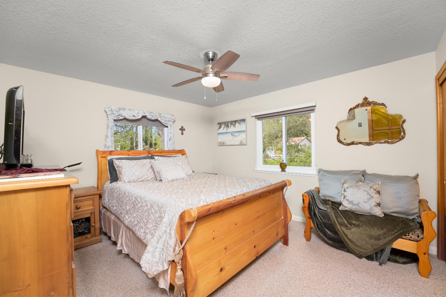 2653 KNOLLWOOD Drive