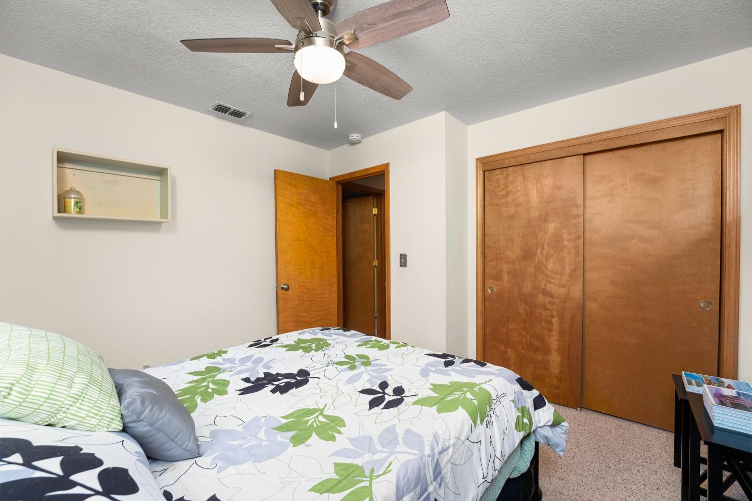 2653 KNOLLWOOD Drive