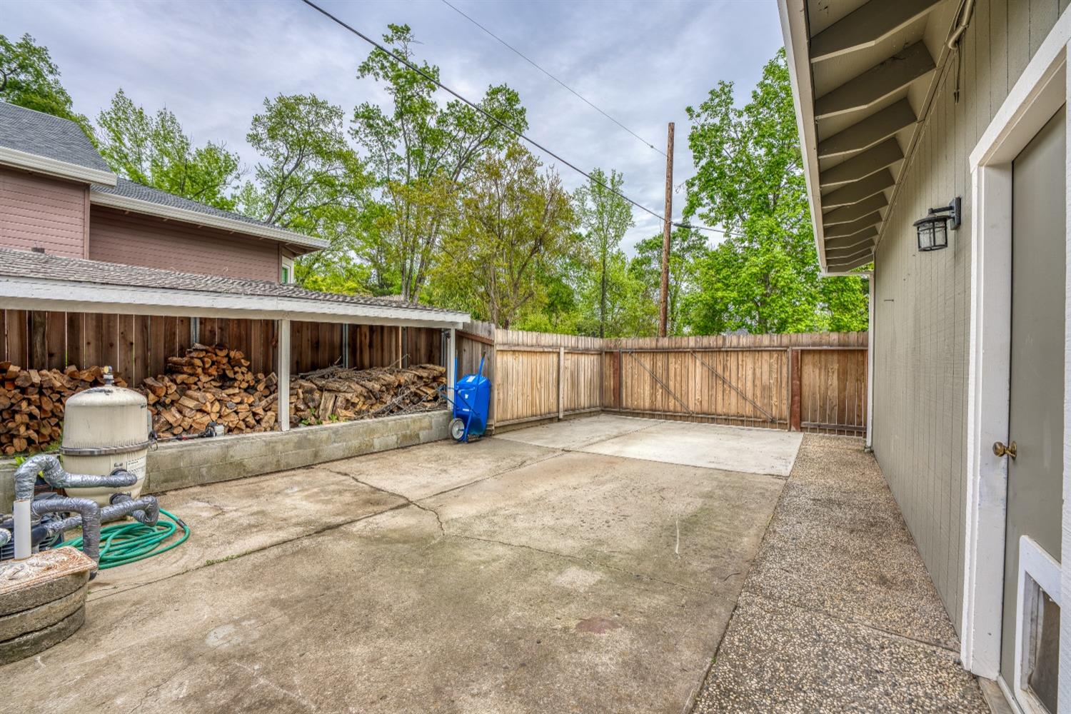 2653 KNOLLWOOD Drive