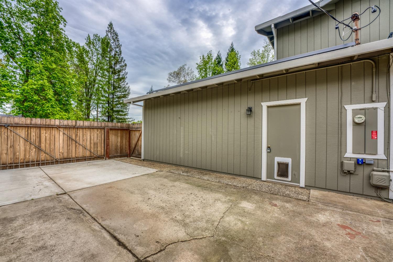 2653 KNOLLWOOD Drive