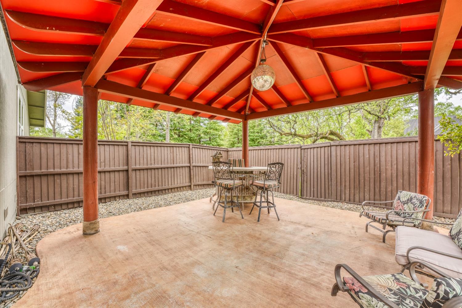 2653 KNOLLWOOD Drive