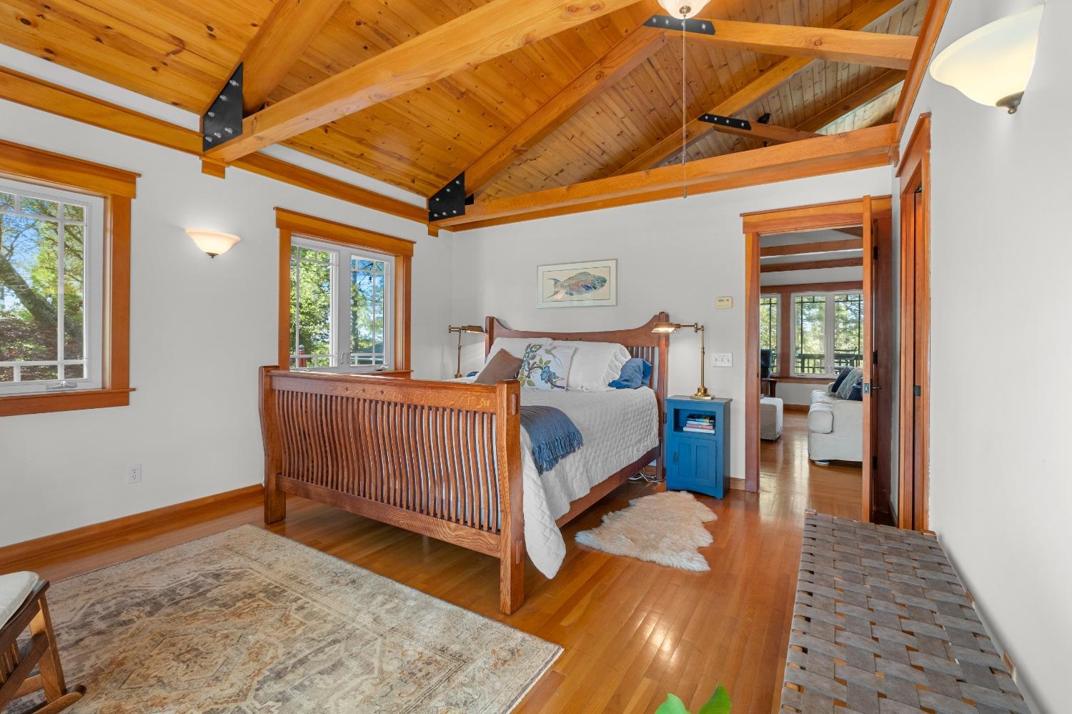 3137 Squirrel Hollow