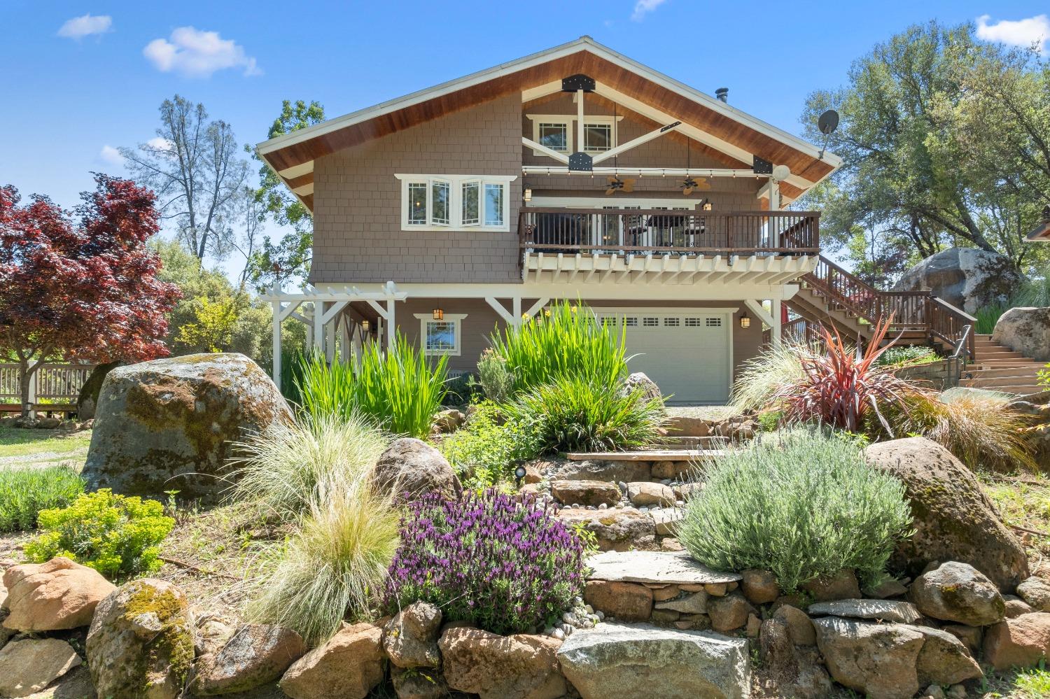 3137 Squirrel Hollow