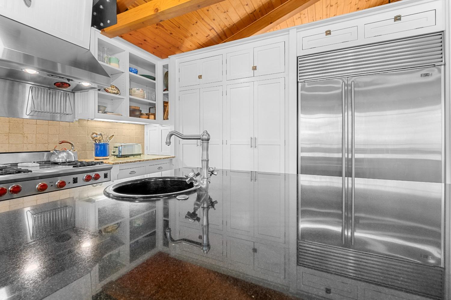 3137 Squirrel Hollow