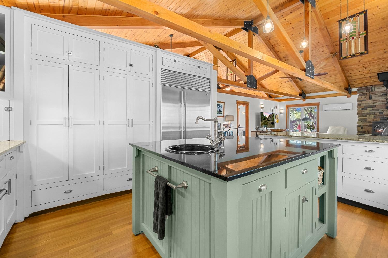 3137 Squirrel Hollow