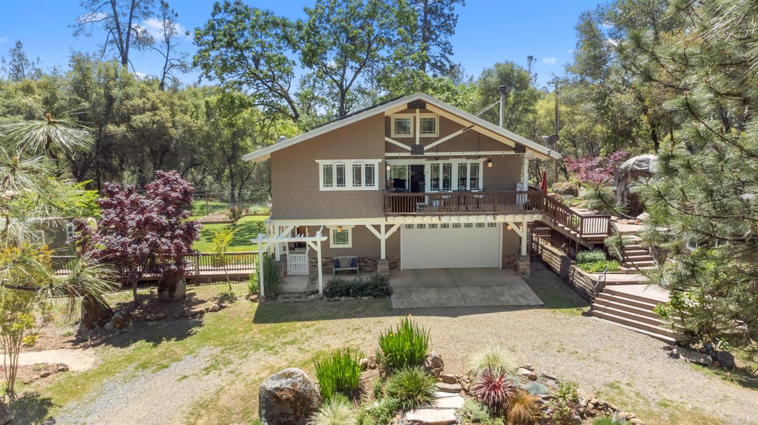 3137 Squirrel Hollow