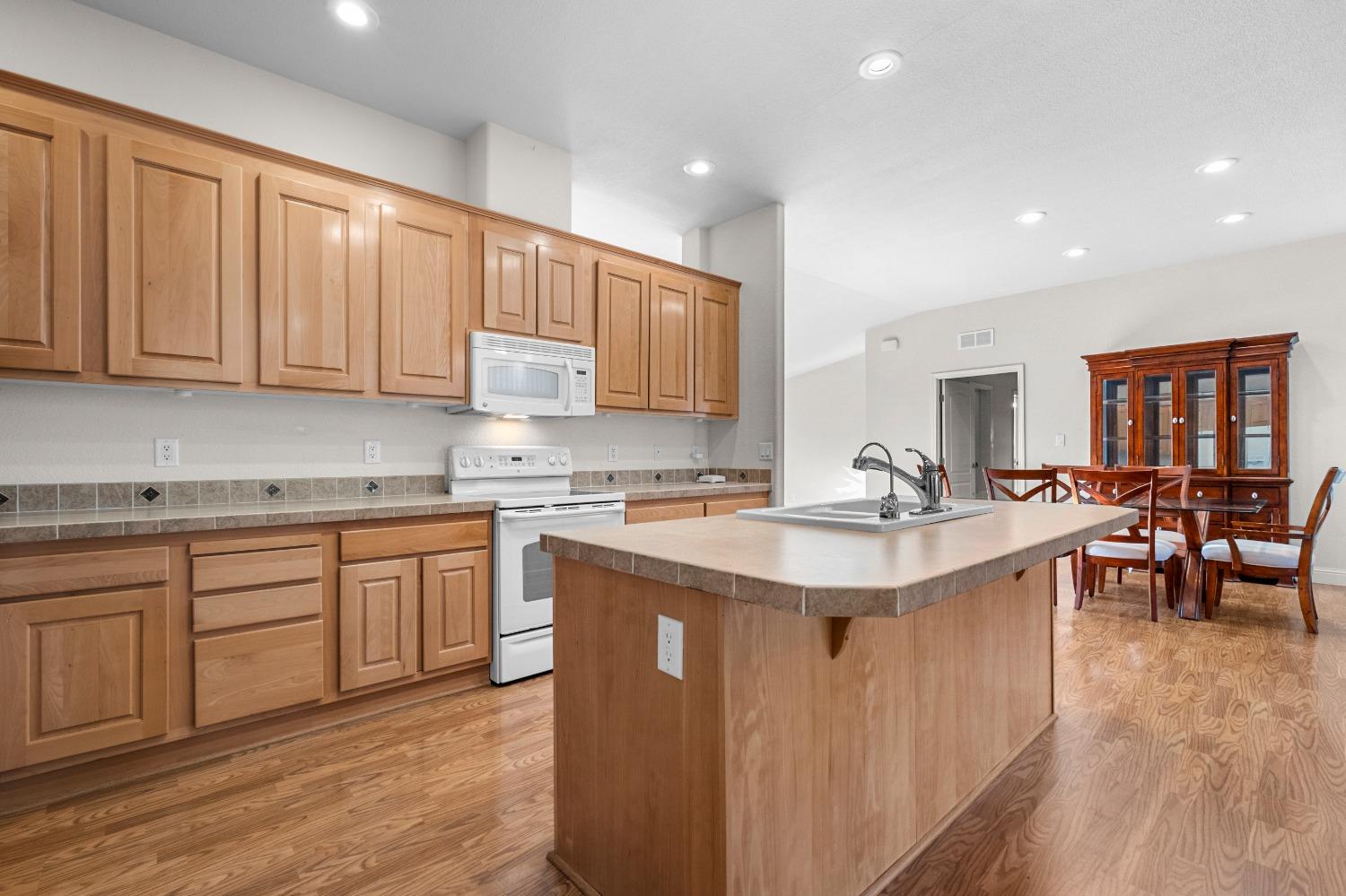 6107 Mobile Manor Road