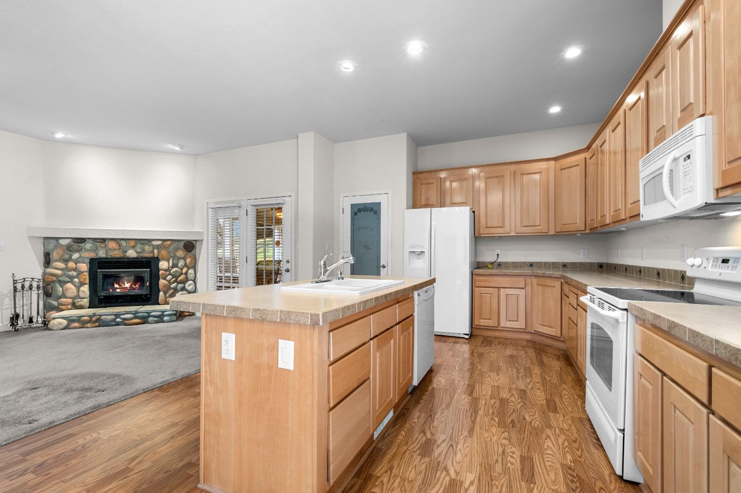 6107 Mobile Manor Road