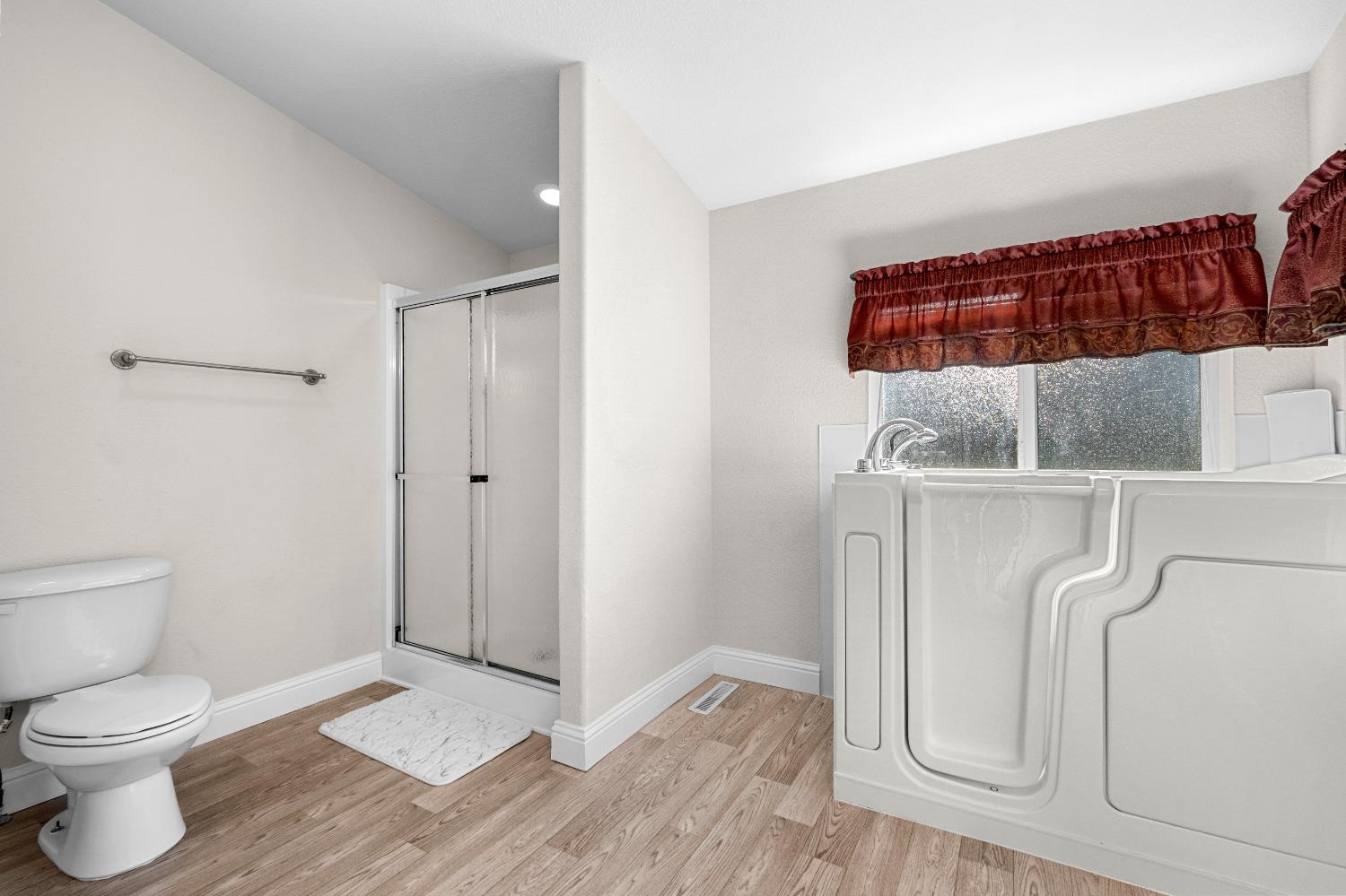 6107 Mobile Manor Road