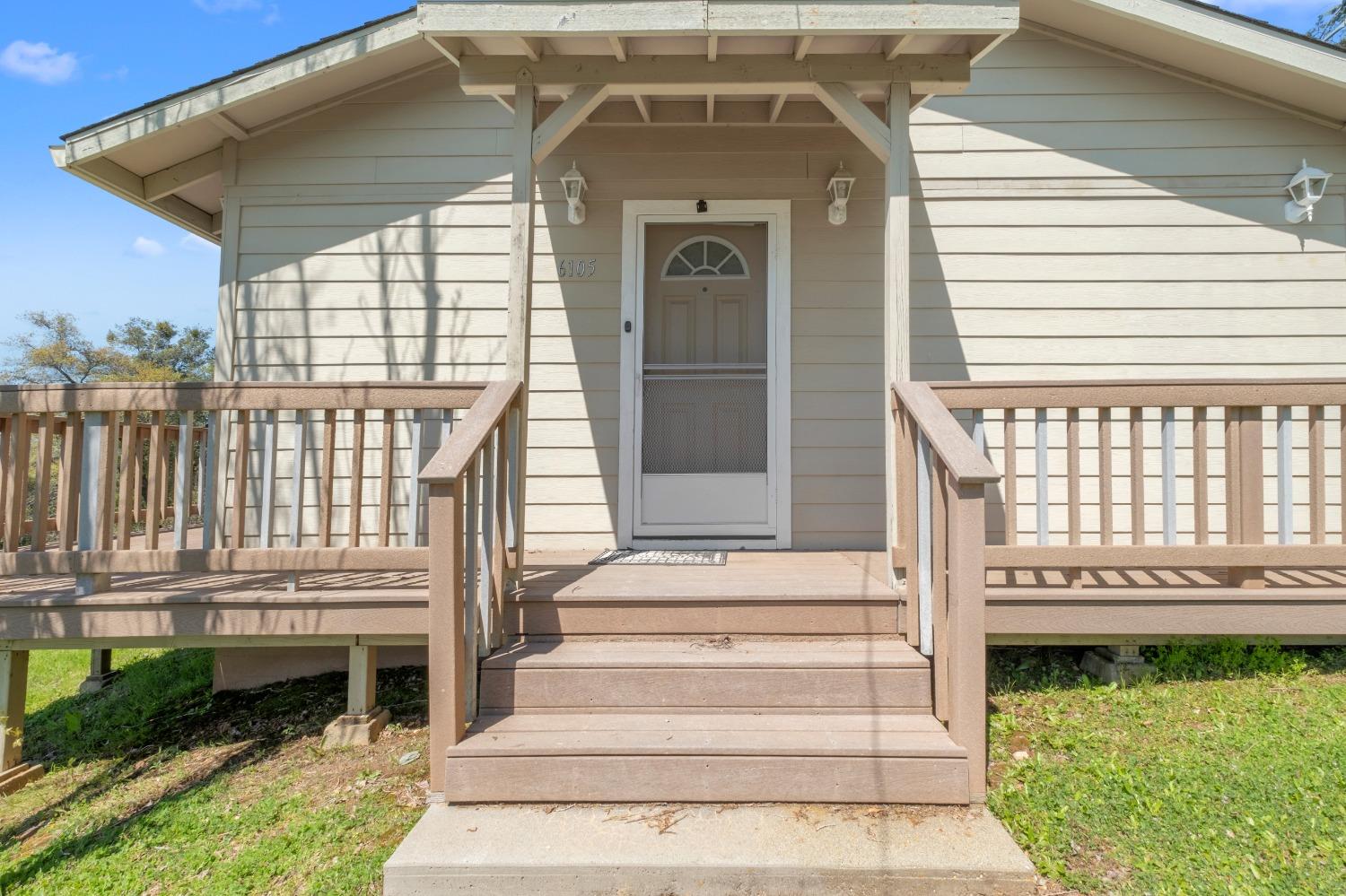 6107 Mobile Manor Road